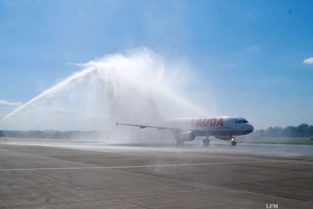 A320 von Laudamotion: Erstflug nach Friedrichshafen