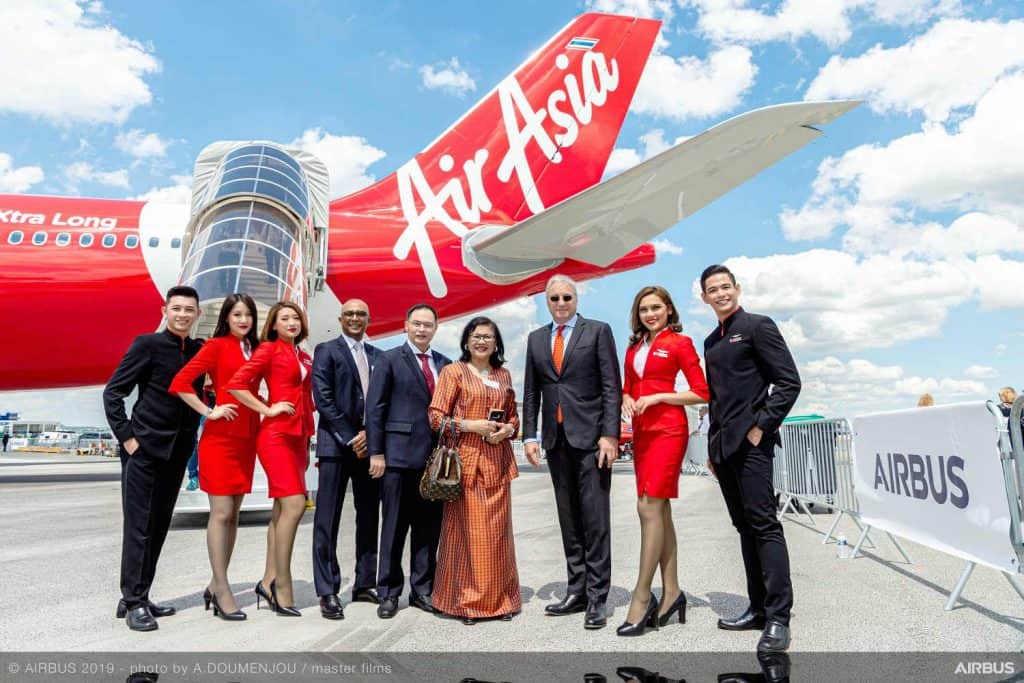 Airbus & AirAsia zeigen ersten A330neo