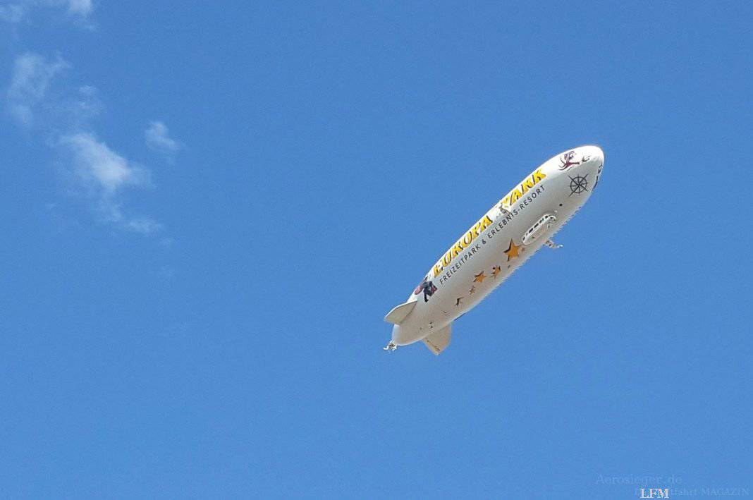 Zeppelin am Bodensee-Airport Friedrichshafen