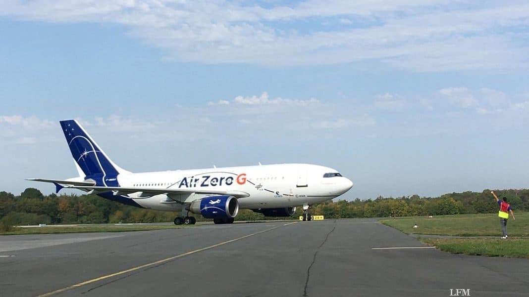 Parabelflug: Ankunft Paderborn, A310 ZE­RO-G nach der Lan­dung