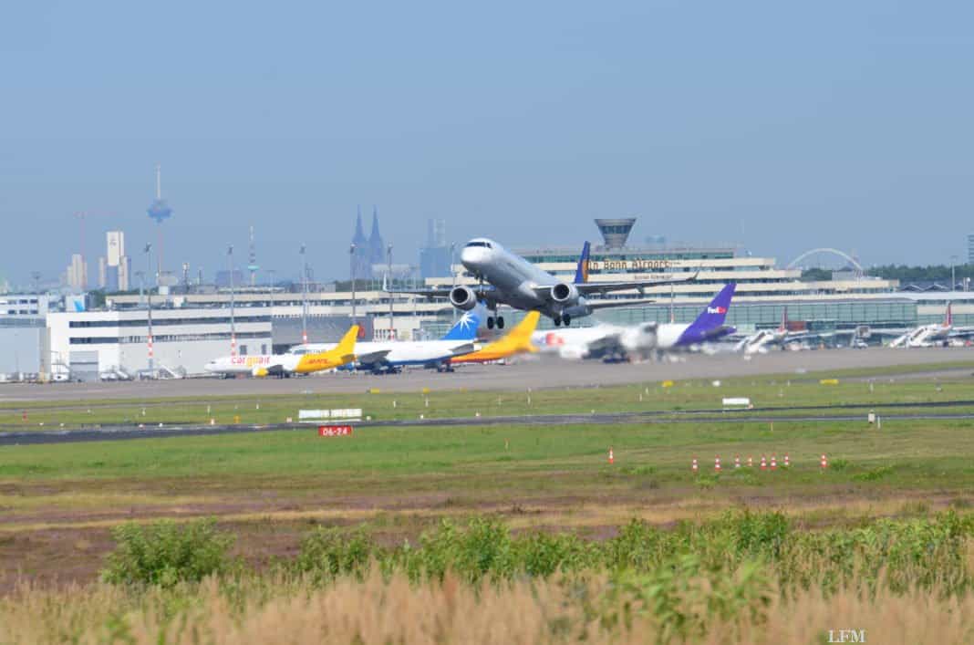 Flughafen Köln Bonn sperrt große Startbahn (Foto; Köln Bonn Airport)