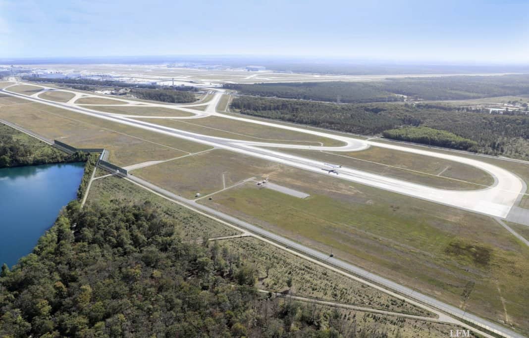 Flughafen Frankfurt, Landebahn Nordwest