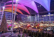 Munich Airport: Christmas market at the Munich Airport Center (MAC) Christmas market and winter market at the Munich Airport Center (MAC)